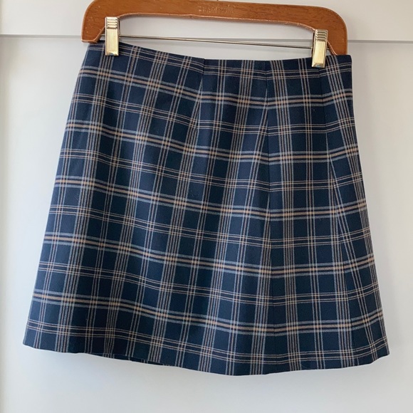 Mini Plaid Skirt - Picture 3 of 5